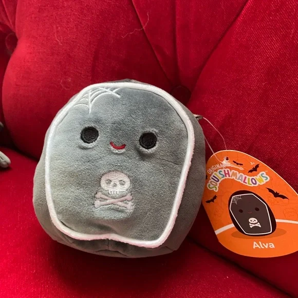 Alva The Coffin Halloween Squishmallow 4.5” Brand new - Picture 1 of 3